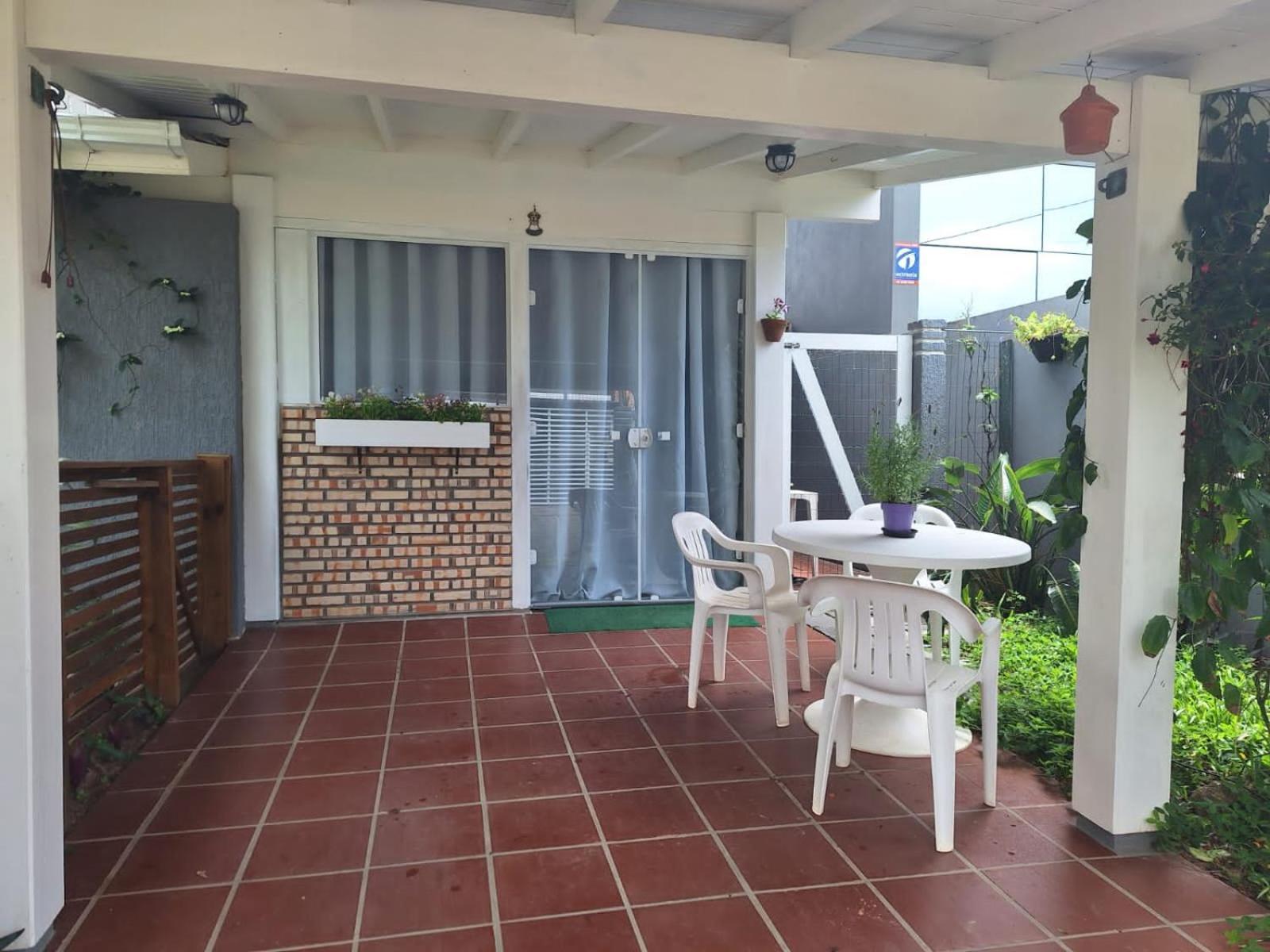 Casa Centro Garopaba 1 Suite C/ Sacada Екстер'єр фото